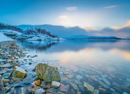 norway/nordland/landmark/the-rock-and-the-brigde