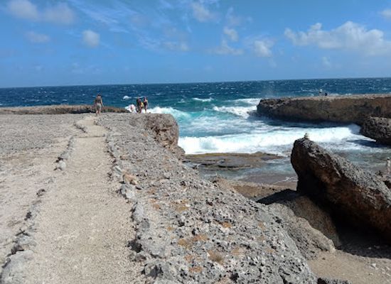 curacao/st-joris-bay/landmark/boka-tabla