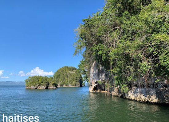 dominican-republic/los-haitises/landmark/joel-ludi-excursions