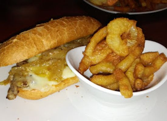 illinois/bolingbrook/landmark/hanover-hardy-s-public-house