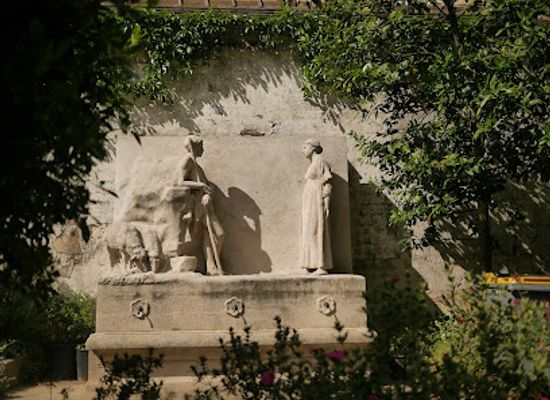 france/paris/saint-germain-des-pres/landmark/fontaine-pastorale