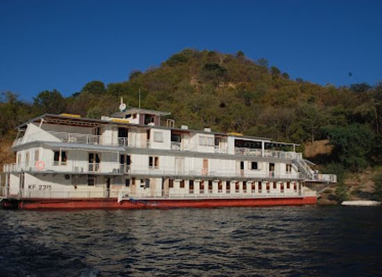 zimbabwe/mashonaland-west/landmark/zambezi-trader