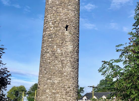 ireland/county-monaghan/landmark/clones-round-tower