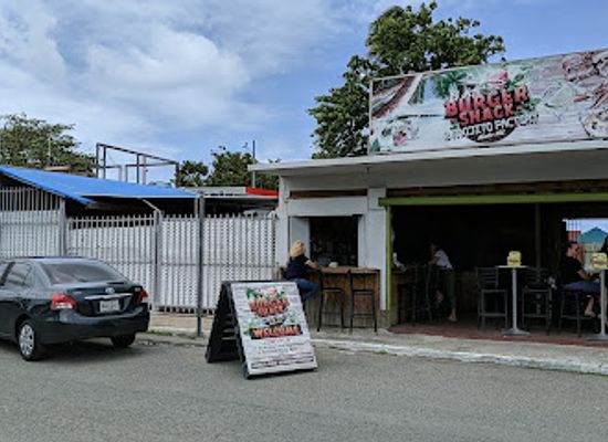 puerto-rico/luquillo/landmark/el-jefe-burger-shack-and-mojito-factory