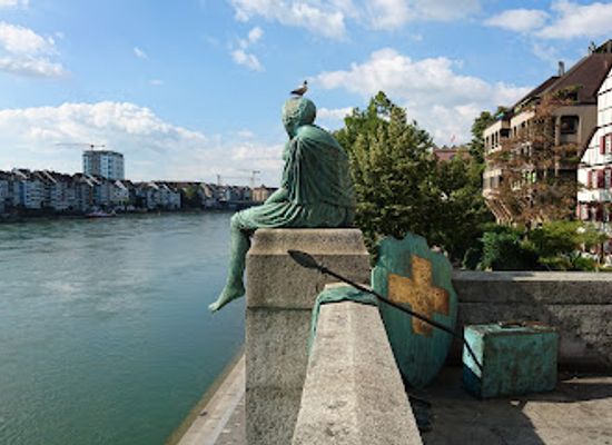 switzerland/basel/landmark/helvetia-auf-reisen