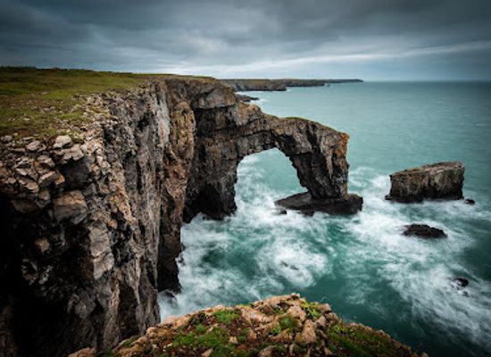 united-kingdom/dyfed/attraction/green-bridge-of-wales-2