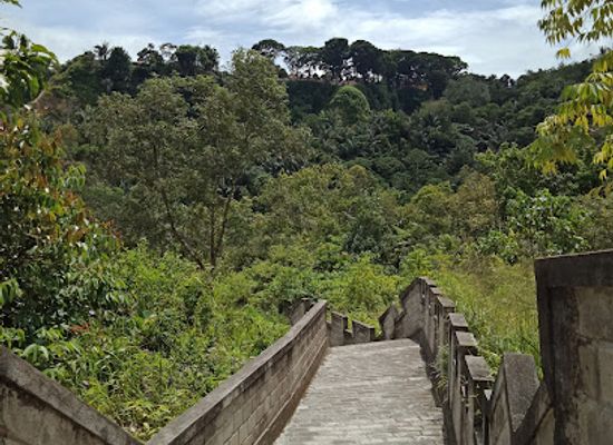 indonesia/west-sumatra/landmark/puncak-janjang-koto-gadang