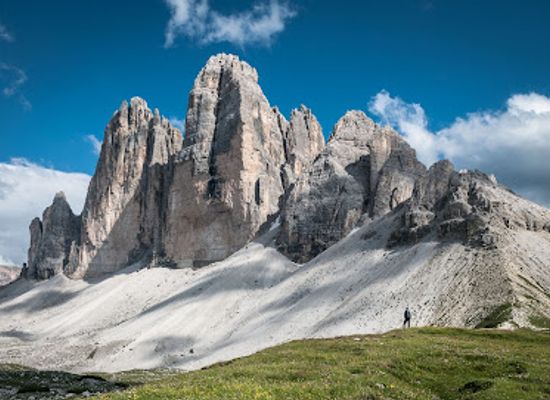 italy/alta-via-1/landmark/dolomite-mountains-tour-operator