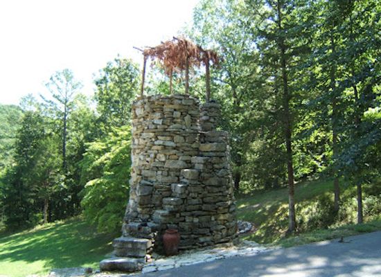 arkansas/ozark-mountains/landmark/holy-land-tour