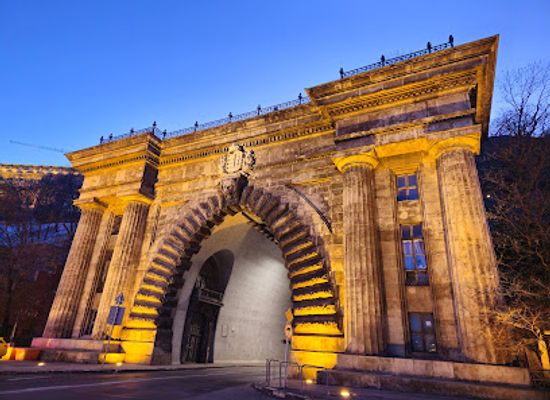 hungary/zemplen/landmark/budai-castle-tunnel