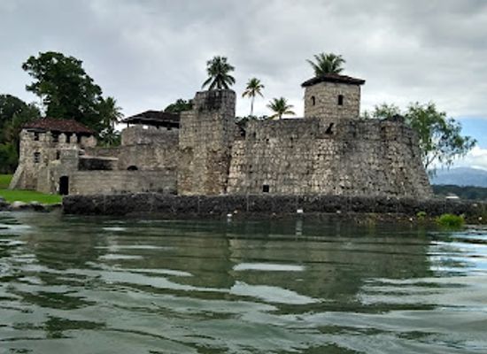 guatemala/verapaces/landmark/castillo-de-san-felipe-de-lara