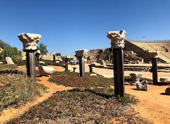 israel/caesarea/caesarea-national-park/landmark/castle