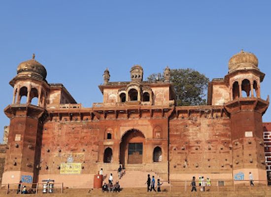 india/varanasi/landmark/chet-singh-ghat