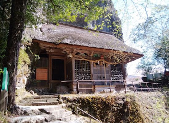 japan/chikuzen/landmark/iwaya-shrine