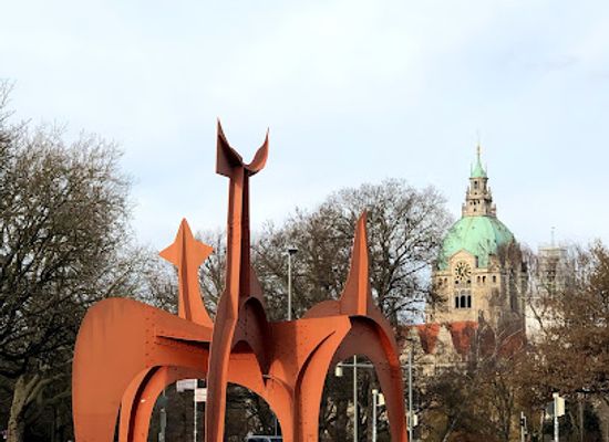 germany/hannover/landmark/fackellaufer-maschsee-nordufer