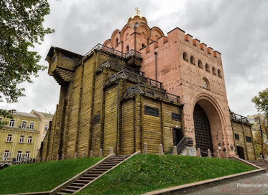 ukraine/sloboda-ukraine/landmark/golden-gate