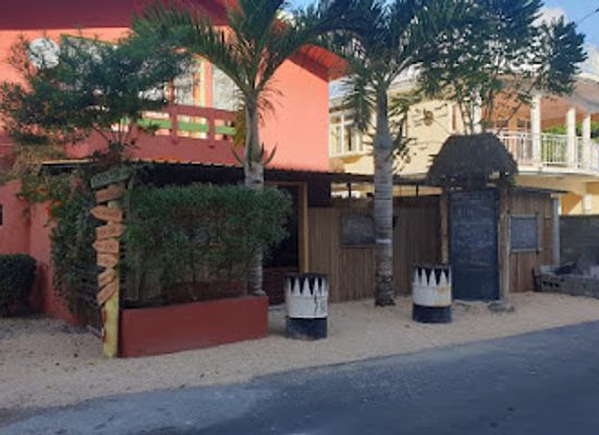 mauritius/flic-en-flac/landmark/kenzi-bar-resto