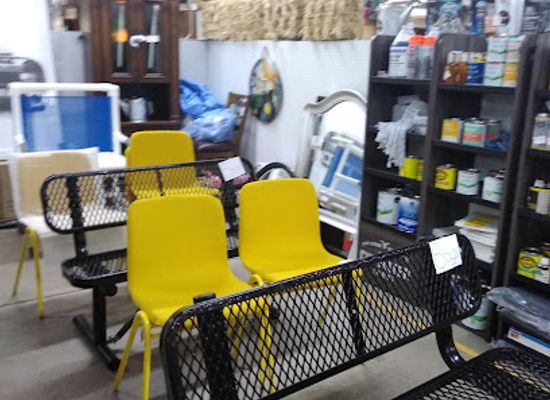 arkansas/sherwood/landmark/hidden-treasures-flea-market