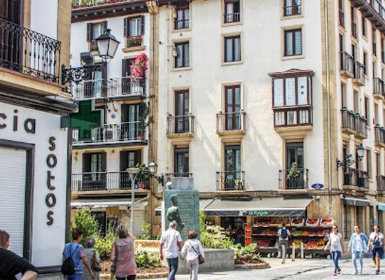spain/san-sebastian/landmark/danbor-jolearen-oroigarria