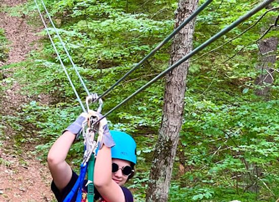 virginia/shenandoah-valley/landmark/bear-mountain-ziplines