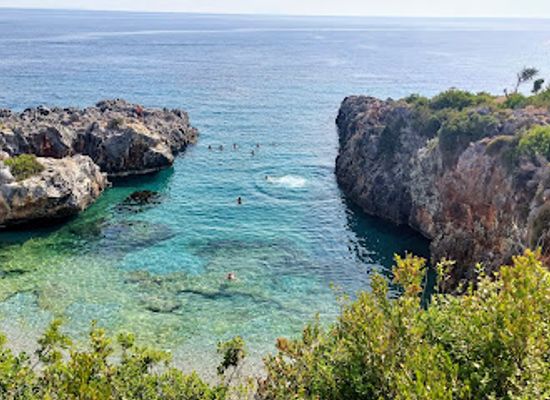 albania/himara/landmark/aquarium-beach
