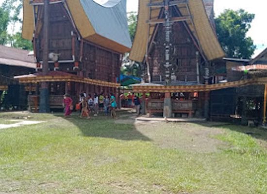indonesia/tana-toraja/landmark/tongkonan-tanakkorong