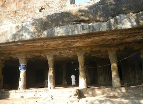 india/konkan-coast/landmark/mandapeshwar-caves
