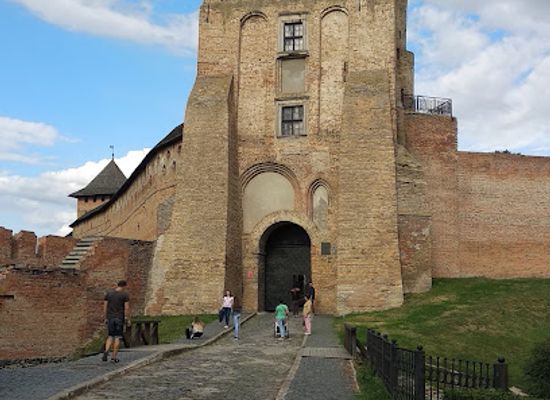 ukraine/lutsk/landmark/lutsk-zoo