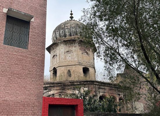 pakistan/gujranwala/landmark/samadhi-of-raja-mahan-singh-sukerchakia