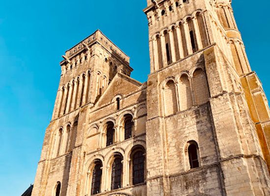 france/caen/landmark/the-abbey-of-sainte-trinite