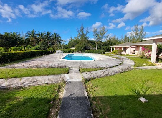 the-bahamas/andros-town/landmark/love-at-first-sight-hotel-restaurant