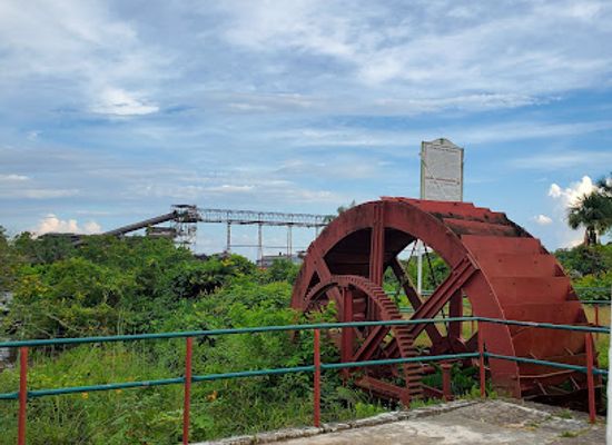 guyana/skeldon/landmark/the-christianburg-waterwheel