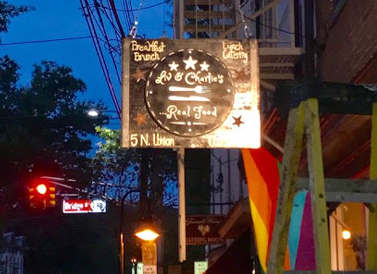 new-jersey/lambertville/landmark/liv-charlie-s-real-food