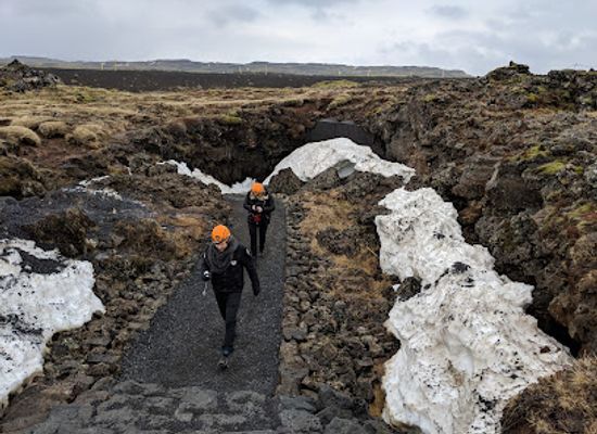 iceland/southern-region/landmark/raufarholshellir