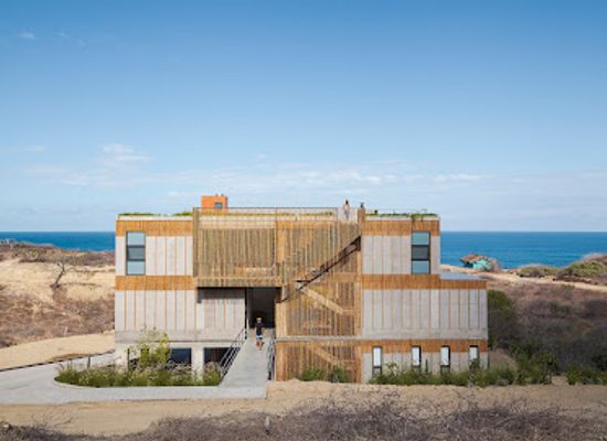 ecuador/pacific-coast/landmark/eolia-sustainable-design-hotel