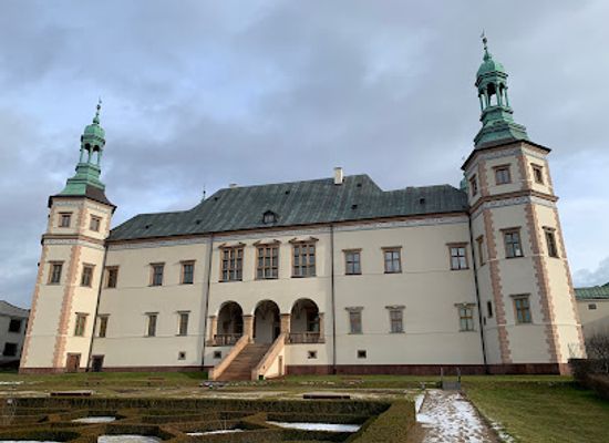 poland/kielce/landmark/italian-garden