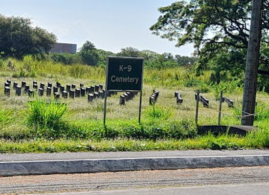 philippines/angeles-city/landmark/k-9-cemetery
