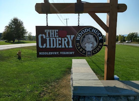 vermont/middlebury/landmark/woodchuck-cider