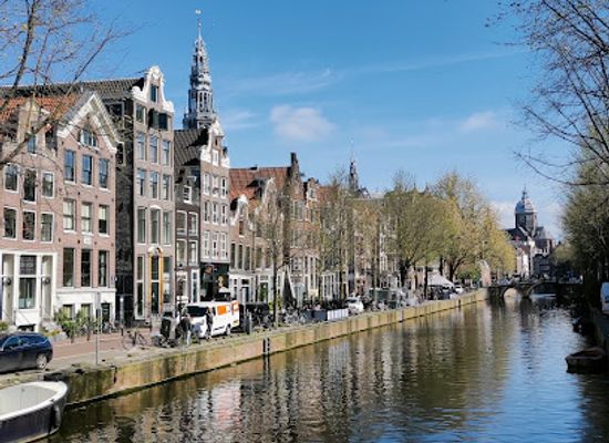netherlands/amsterdam/centrum/landmark/oude-doelenstraat