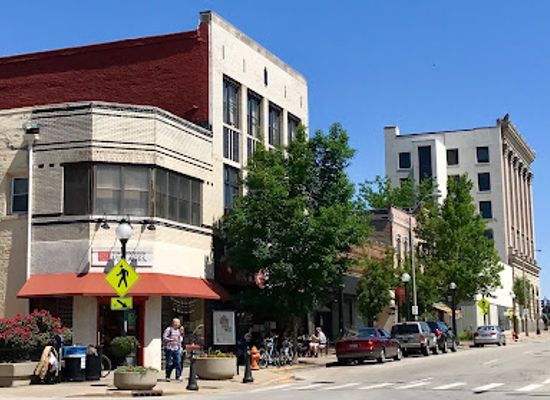 illinois/champaign/landmark/ten-thousand-villages