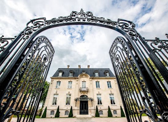 france/champagne/landmark/champagne-de-venoge