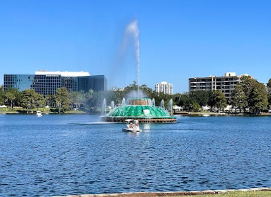 florida/orlando/landmark/lake-eola-park