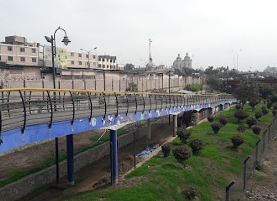 peru/lima/landmark/mirador-parque-de-la-muralla