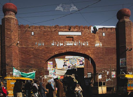 pakistan/central-punjab/landmark/lalo-wala-darwaza-this-is-very-beautiful-place-to-visit-for-tourists