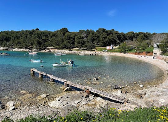 croatia/pula/landmark/valovine-beach