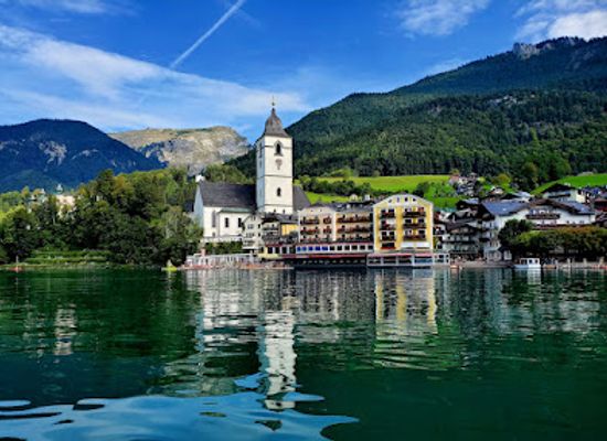 austria/salzkammergut/landmark/wolfgangsee-lake