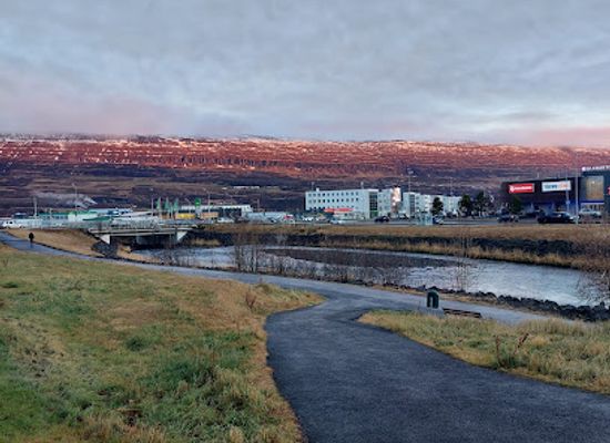 iceland/akureyri/landmark/akureyri-cemetery