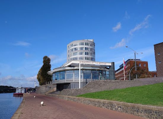 netherlands/arnhem/landmark/airborne-museum-at-the-bridge