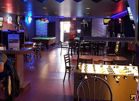 north-dakota/devils-lake/landmark/thirsty-s-bar-grill