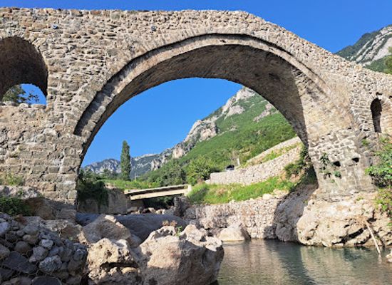 albania/toskeria/landmark/ottoman-bridge